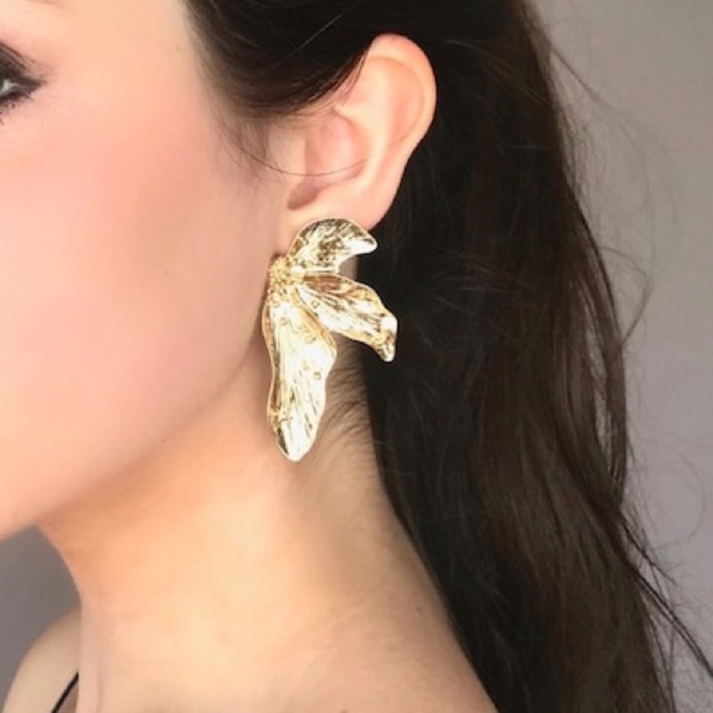 ✨3for$38  New Anthro Lotus Flower Drop Earring - Picture 10 of 14